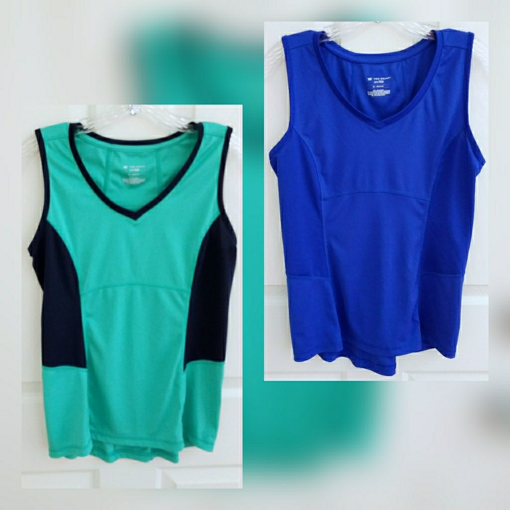 2 Active tank tops - Size Medium